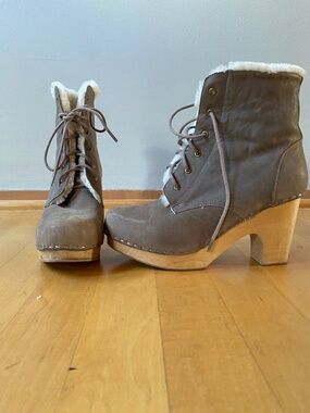 Genuine Sheepskin Shearling & Wood Vintage Clog Boots